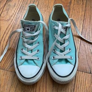 Women’s all star converse